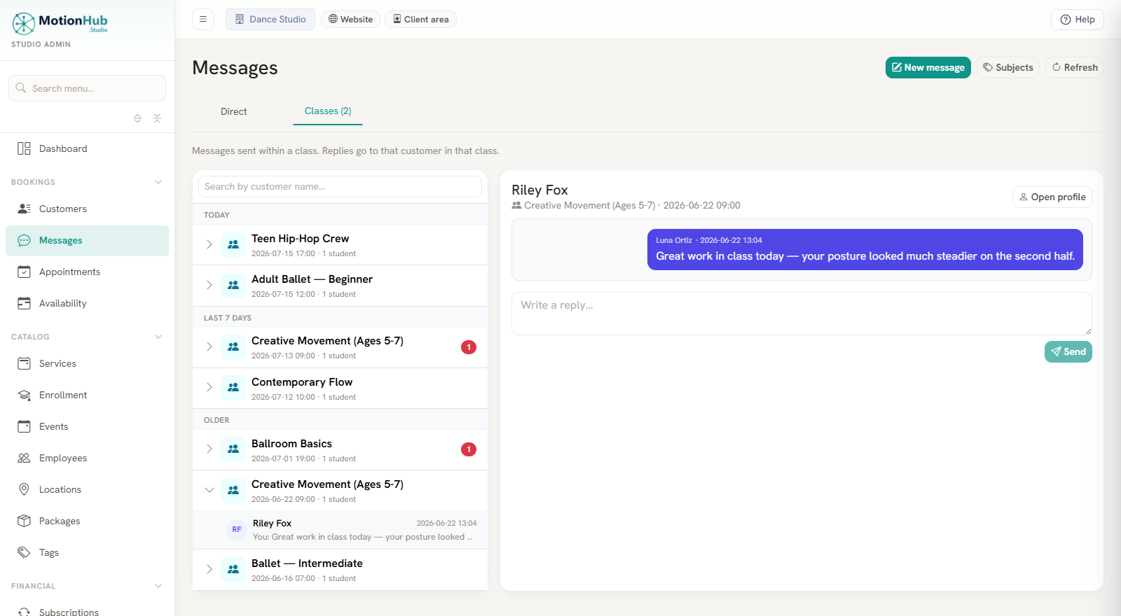 MotionHub class messages with an instructor-to-student conversation open